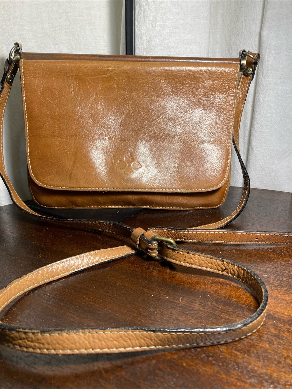 Patricia Nash VNTG messenger style Cabrera Brown Leather Crossbody Bag